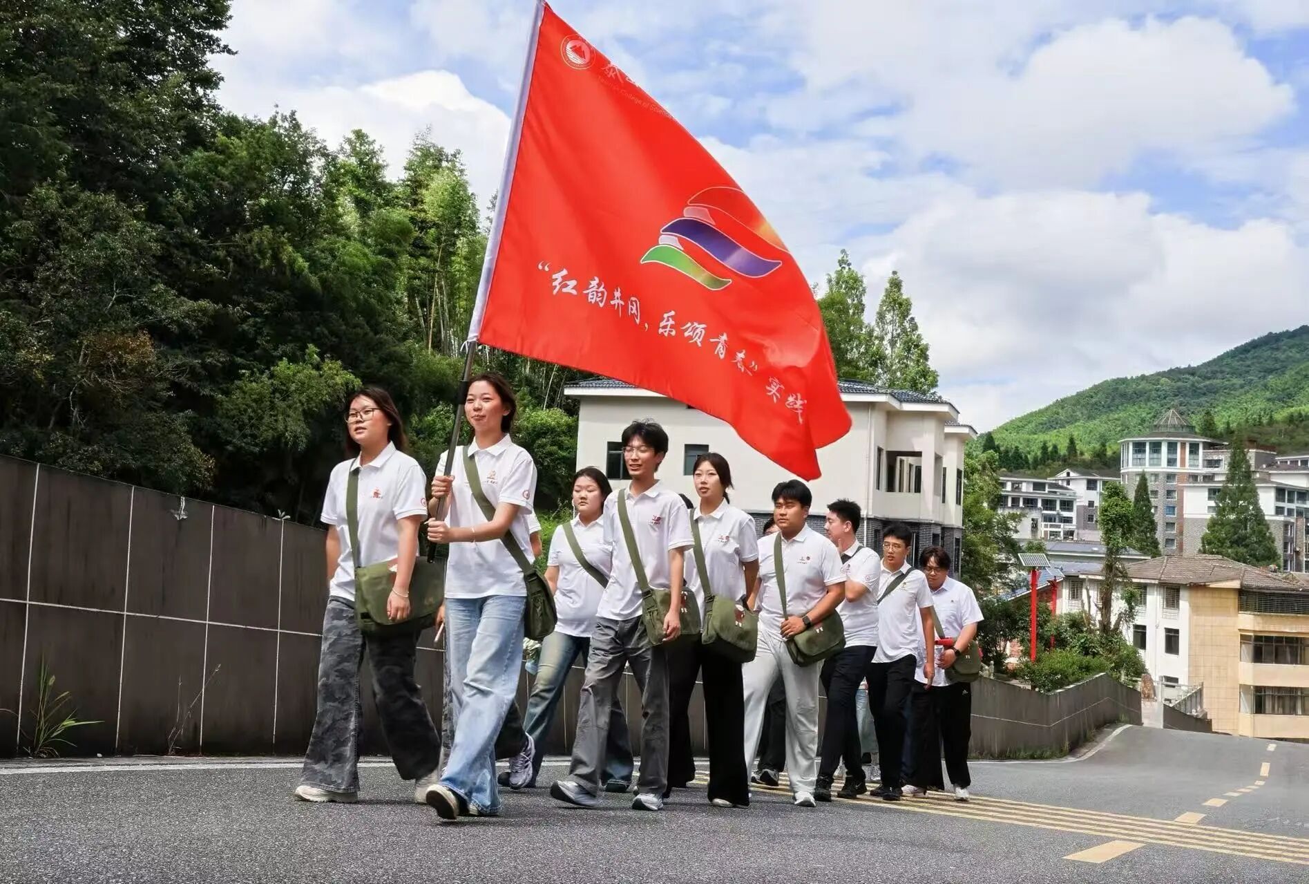入选团中央专项!泰科青年跨越1300公里奔赴井冈山