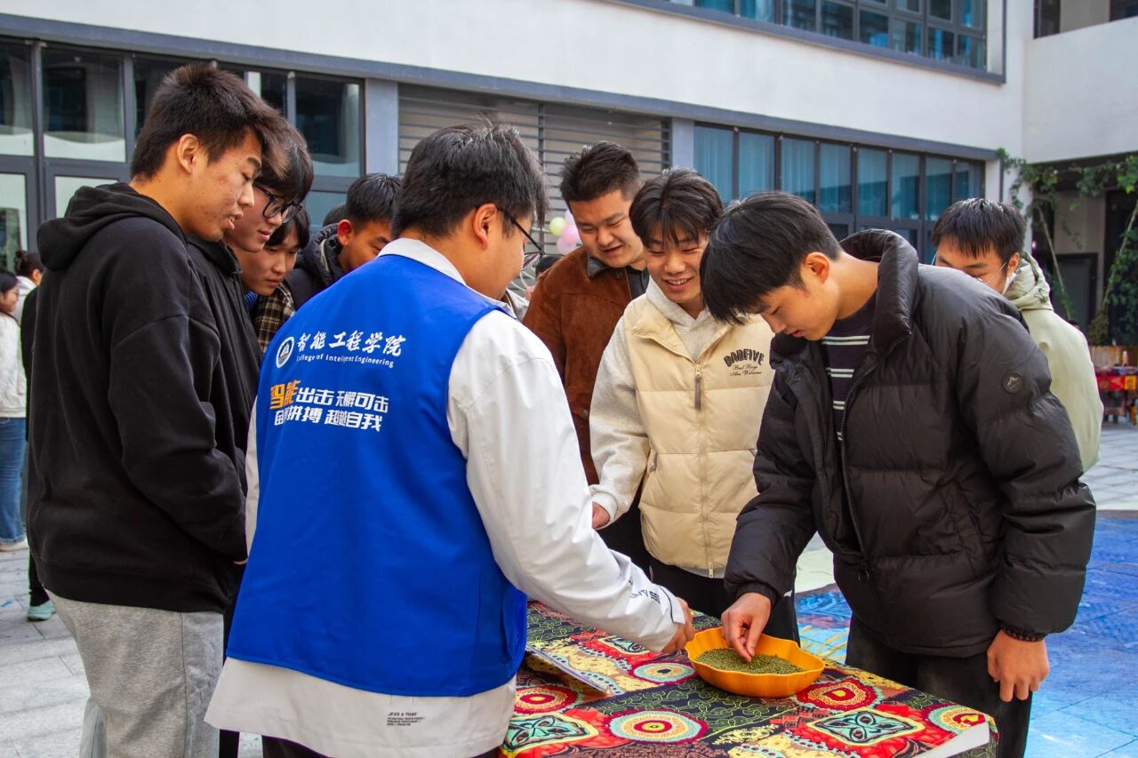 生活由我“导”，日常皆“主演”！我们，主演青春！