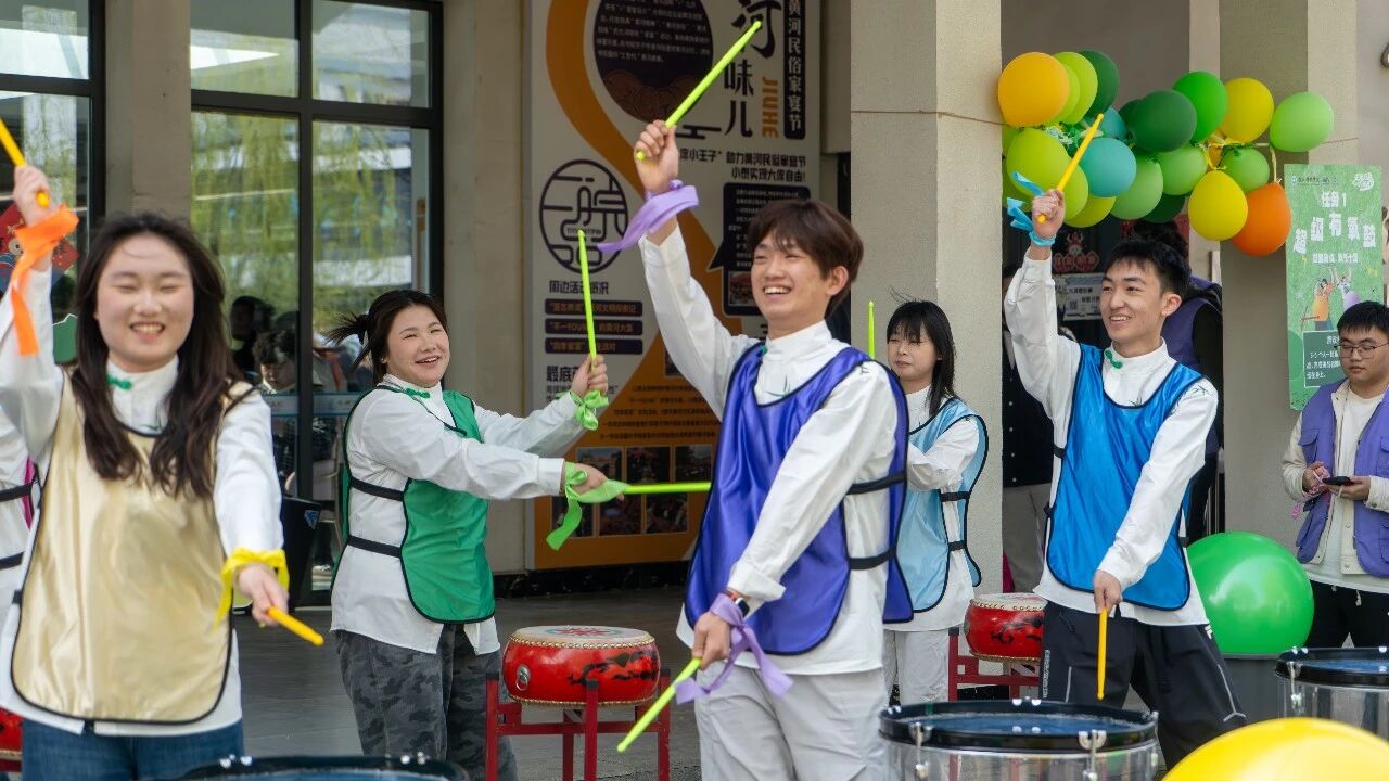 AI降临，我们依然选择拥抱「春日光」里真实的生活与思考